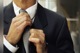 بالفيديو طريقة ربط الكرفته