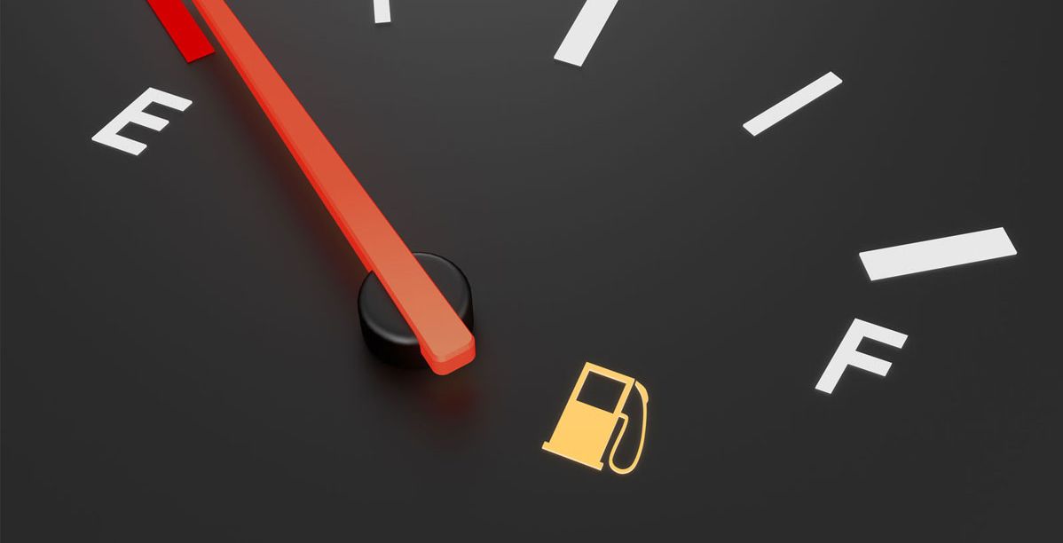كيف تعرف مكان خزان الوقود في السيارة اذا غاب السهم في الشعار