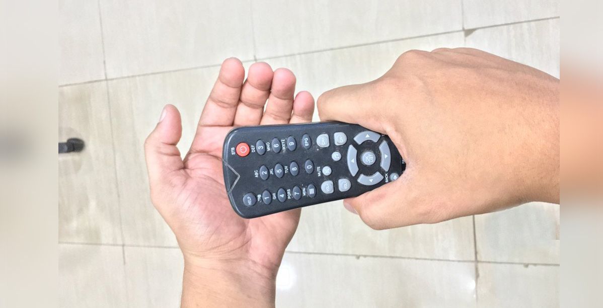 فائدة ضرب جهاز اللحكم بالتلفاز
