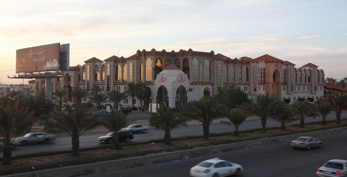 فندق مداريم كراون
