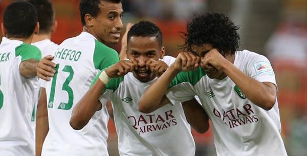 لاعبو فريق الاهلي السعودي في كرة القدم