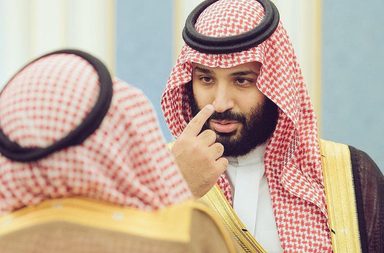 فعلها بن سلمان أخيرا (تويتر/@fayez_malki)