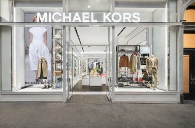 فروع مايكل كورس بالرياض