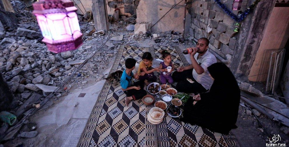 السحور في غزة على أنقاض المنازل