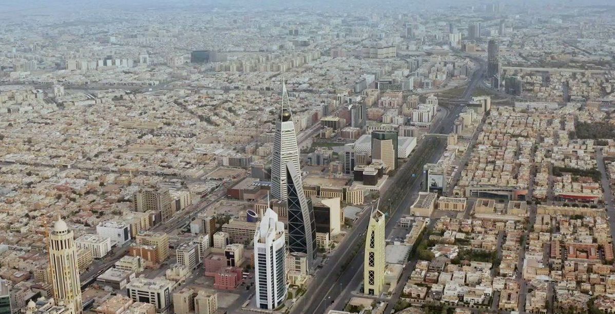 السعودية تتيح الحصول على "تأشيرة مستثمر زائر" إلكترونيًا لجميع دول العالم