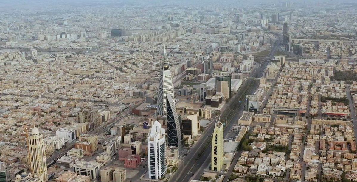السعودية تتيح الحصول على "تأشيرة مستثمر زائر" إلكترونيًا لجميع دول العالم