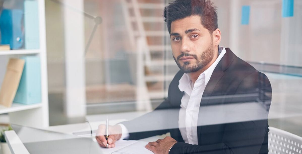 خيارات وظائف بدون شهادة للرجال في السعودية