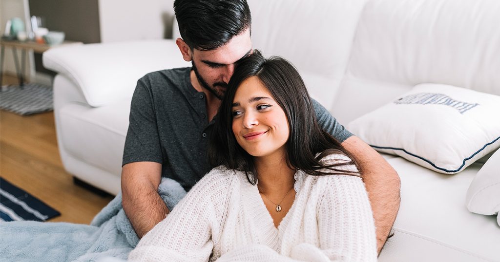 علامات حب الرجل للجنس