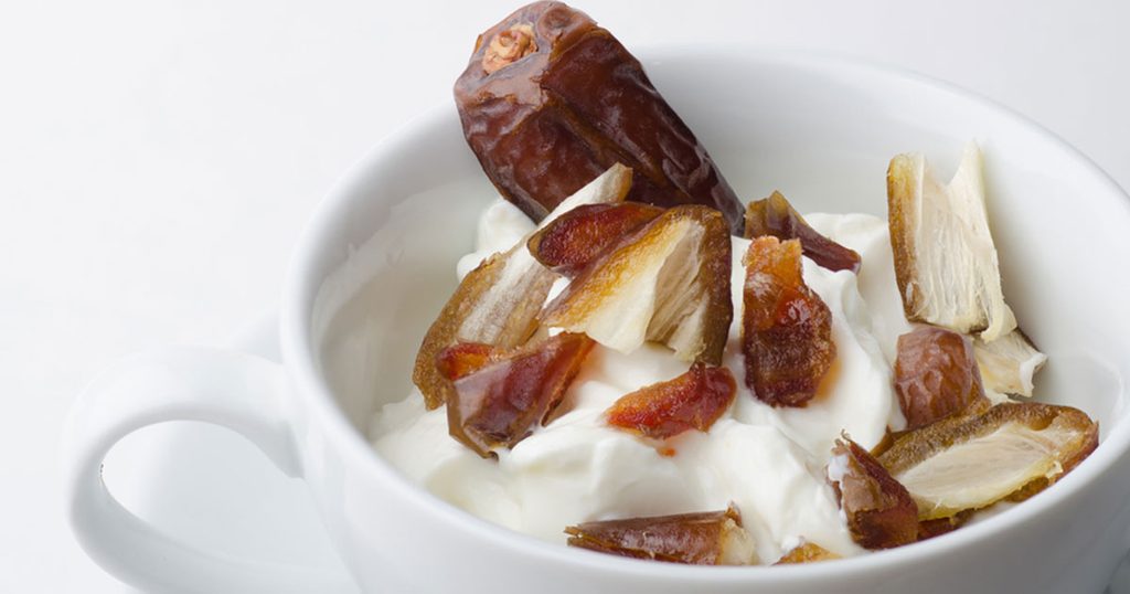 اهم فوائد التمر واللبن للرجال