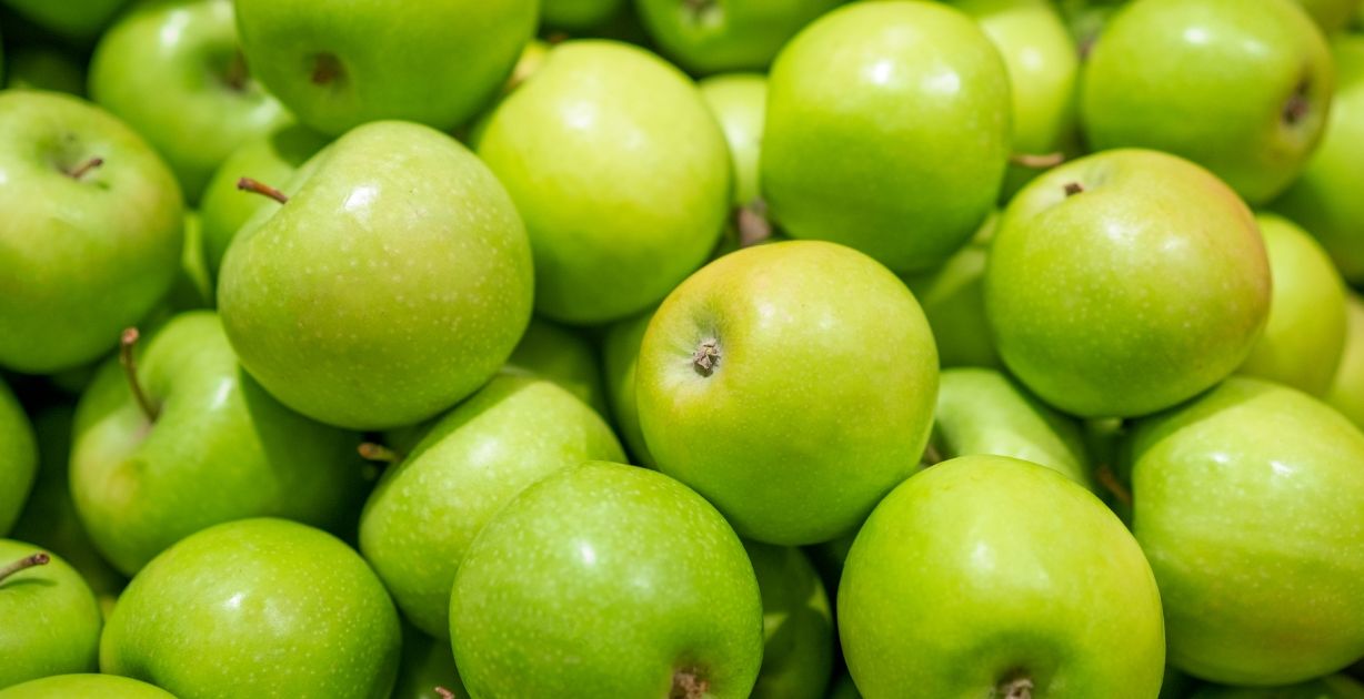 فوائد التفاح الأخضر للجنس والقلب والبشرة