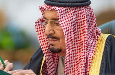 أوامر ملكية بتعيين سلمان بن سلطان أميرًا للمدينة، وفيصل بن سلمان مستشارًا خاصًا للملك