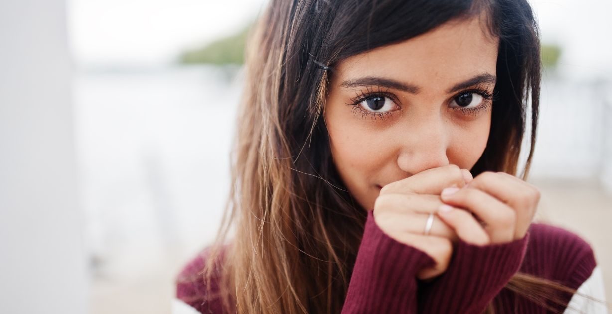تأثير المرأة الخجولة على الرجل...وهل يفضلها على الجريئة؟
