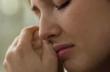 رائحة دموع النساء هل تخفف من عدوانية الرجل؟