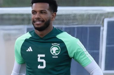 كم راتب علي البليهي مع الهلال السعودي؟