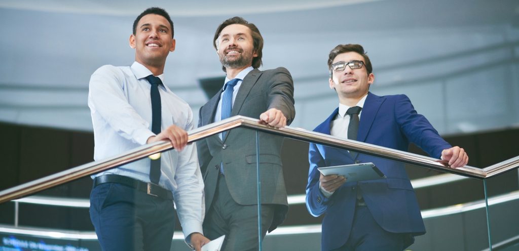 المدير المحبوب محاط بالموظفين الجيدين