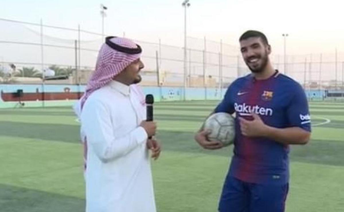 شاب سعودي شبيه لاعب برشلونة لويس سواريز