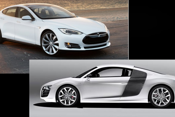 تيسلا موديل S وأودي R8 V10.