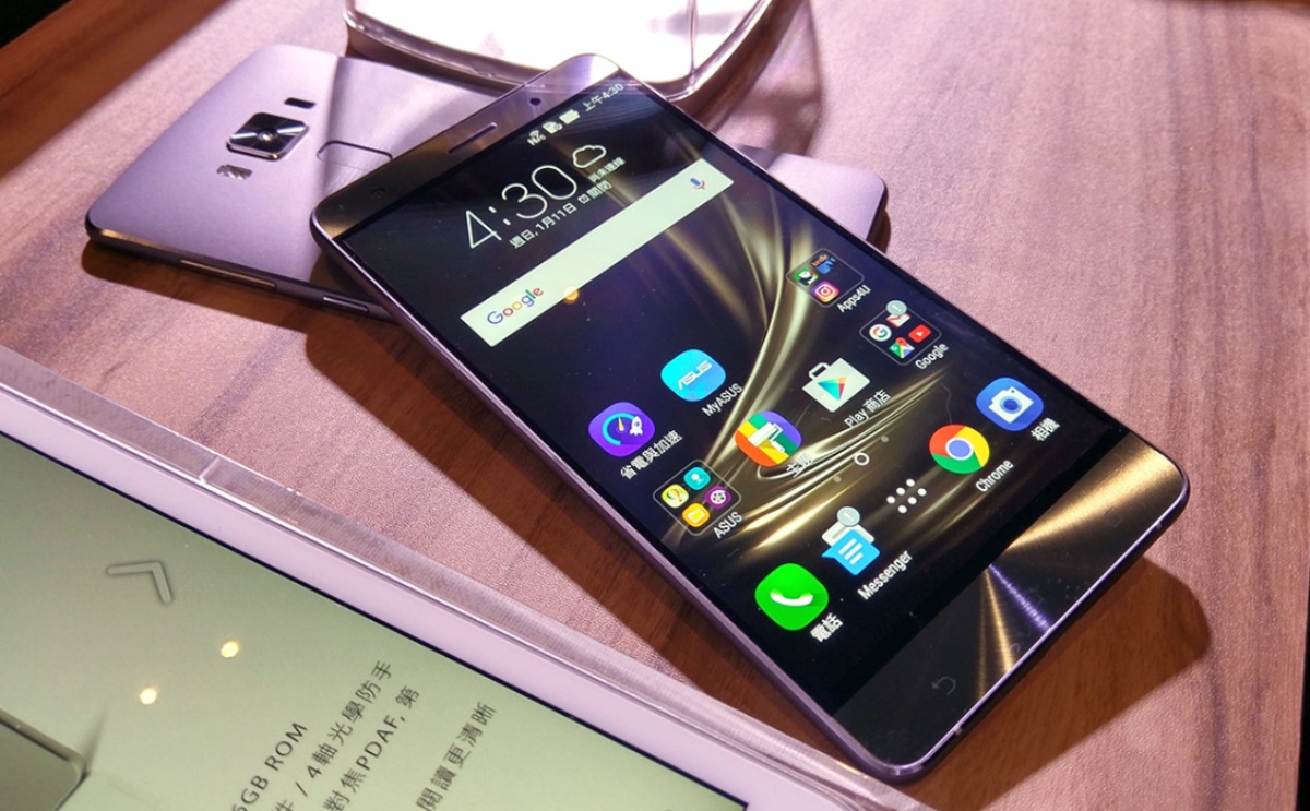 هاتف ZenFone 3 الحديث (engadget)