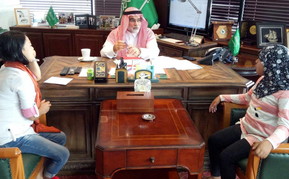 السفير يستضيف العائلة