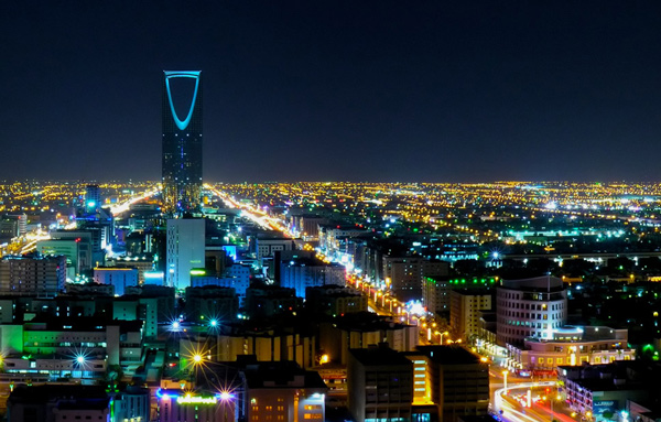العاصمة السعودية ليلا