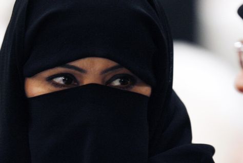 لم يعلم أين صور الفيديو الفاحش