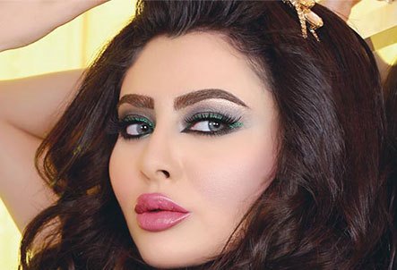 مريم حسين