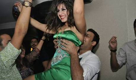 منة فضالي