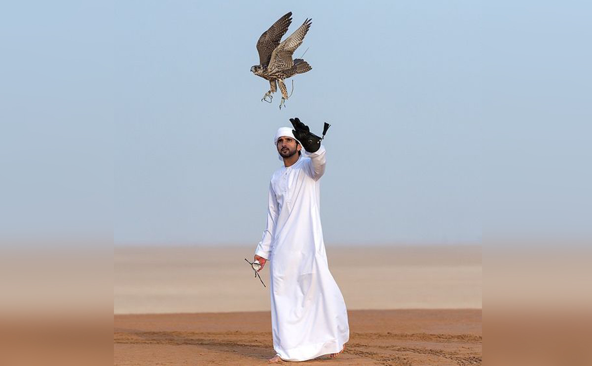 الزي الاماراتي الرسمي