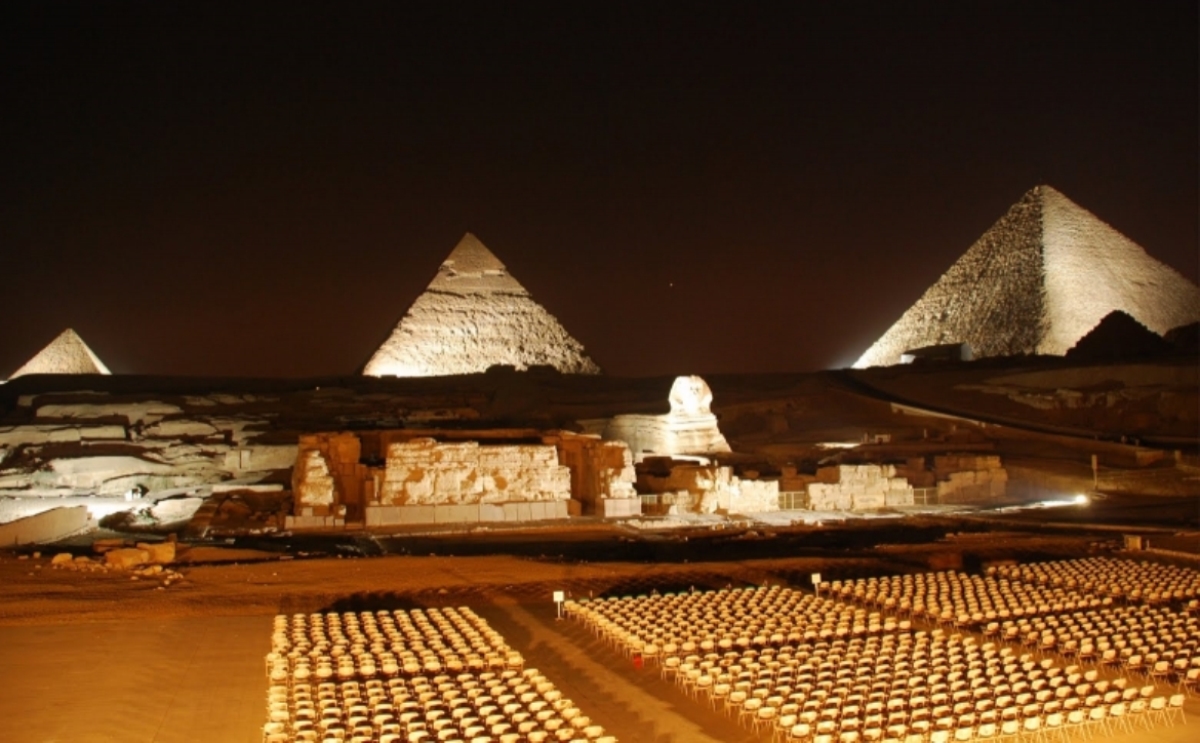 عرس في الأهرامات؟