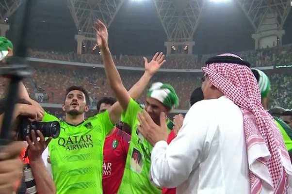تفاصيل حفل تتويج فريق الاهلي في دوري جميل