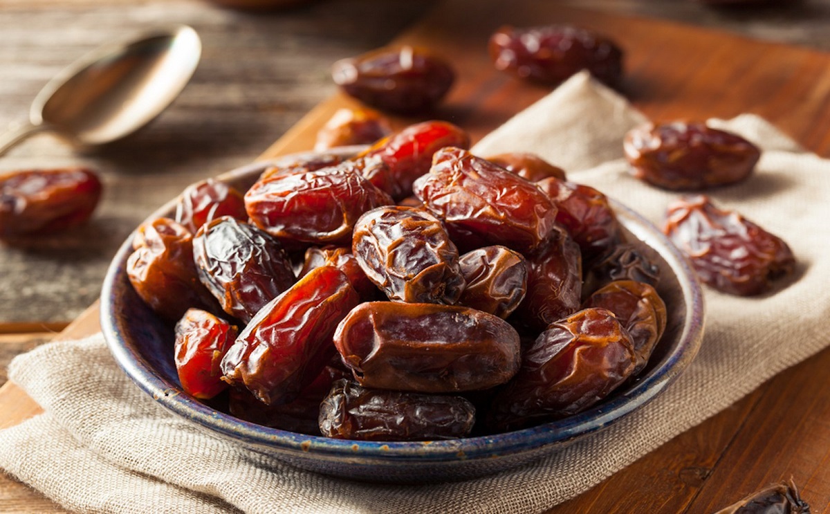 العلاقة بين التمر والرجيم