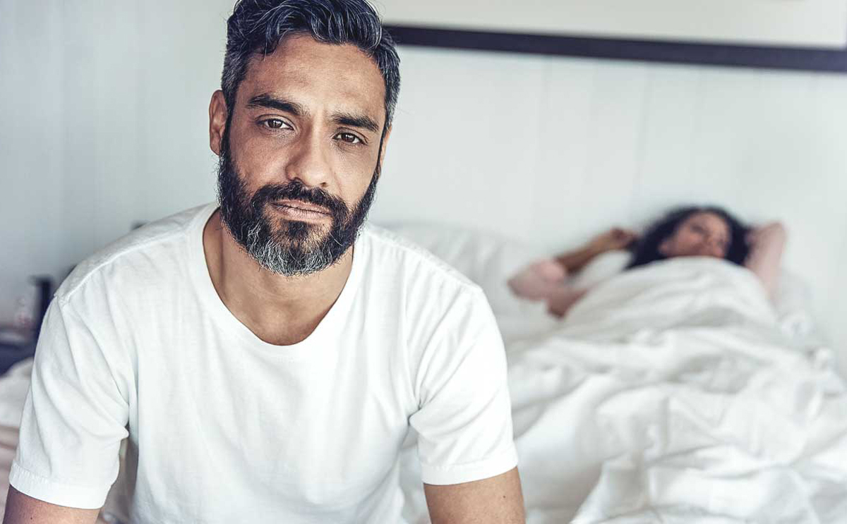 انتفاخ الخصية اليمنى عند الرجال