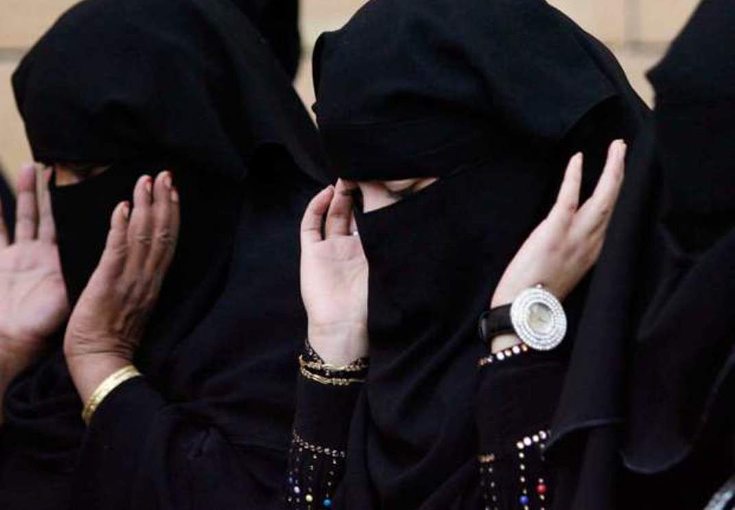 فتيات سعوديات (رويترز)