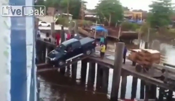 إعتمد نوعا من التشويق لا مثيل له