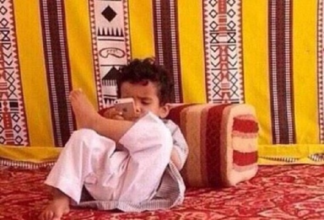 ليس معلوما من أطلقه. ربما هذا الطفل.