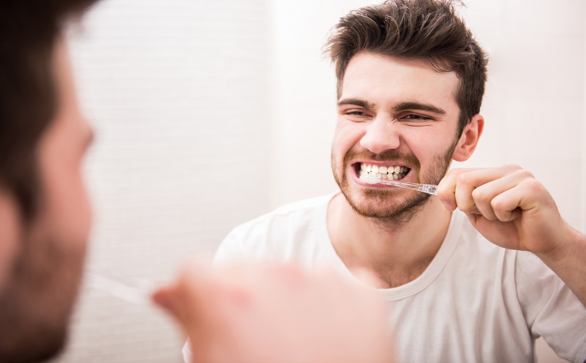 افضل خلطات تبييض الأسنان