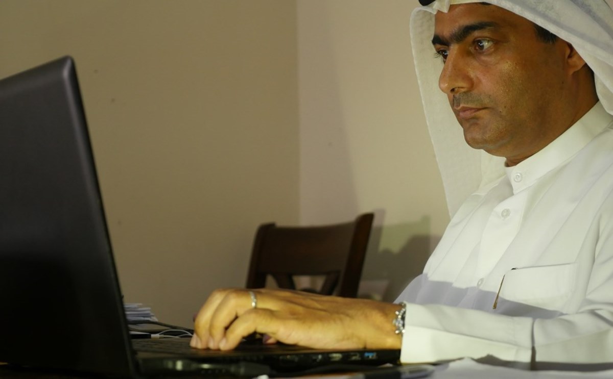 اكتشاف تجسس اسرائيلي على الاماراتي احمد منصور