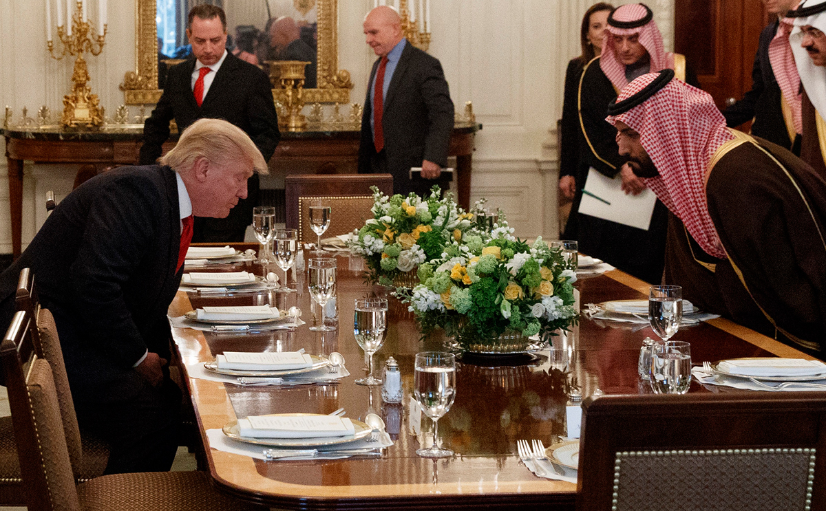 ولي العهد على سفرة ترامب