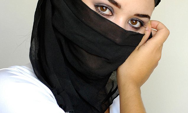 إمرأة سعودية (Alamy)