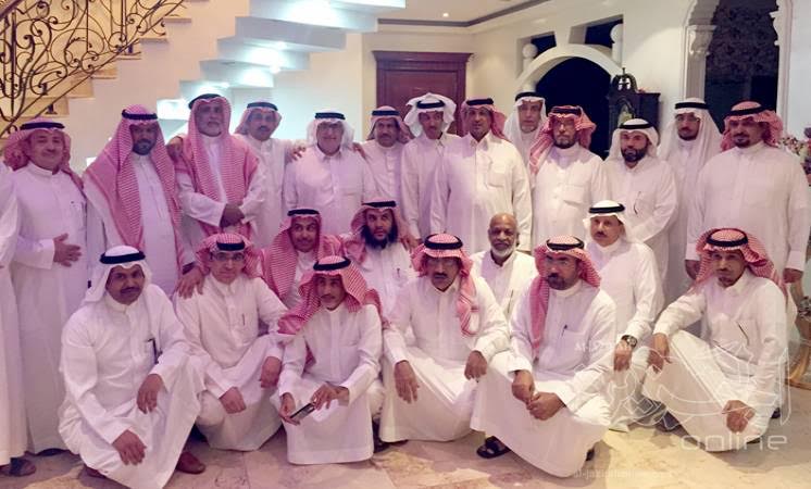 واجتمع الأصدقاء