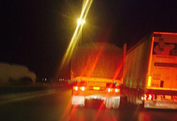 فيديو توقيف شاحنة متهورة في السعودية
