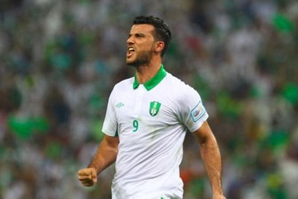 اللاعب عمر السومة.