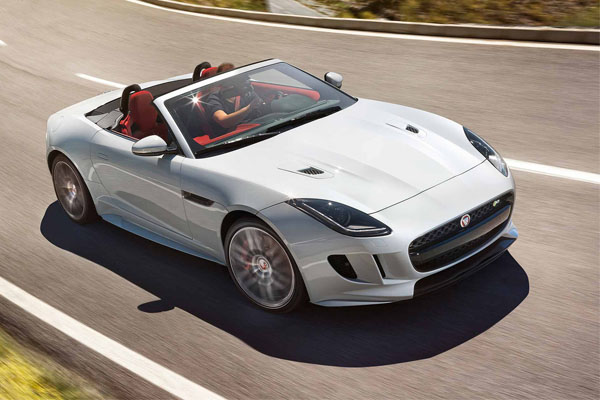 سيارة Jaguar F-Type