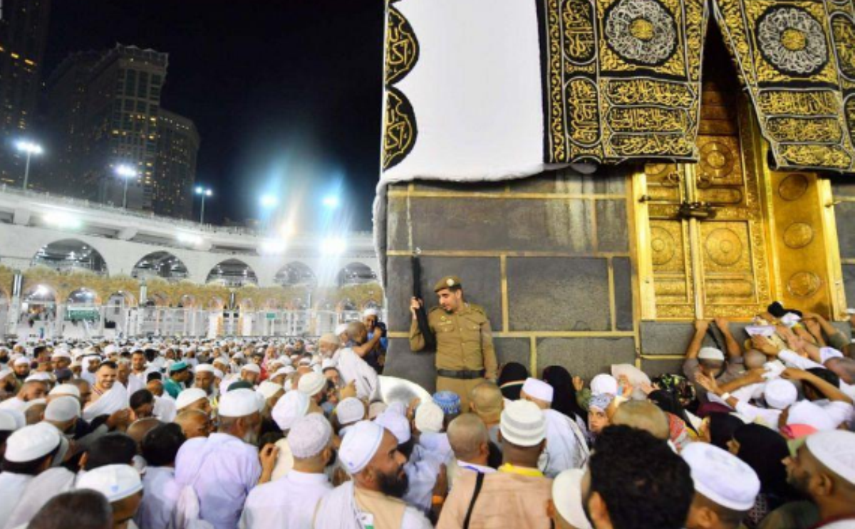 معلومات عن وظيفة حارس الحجر الاسود ومهمته