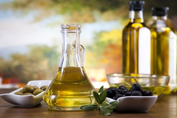 الفرق بين زيت الزيتون الأصلي والمزيف