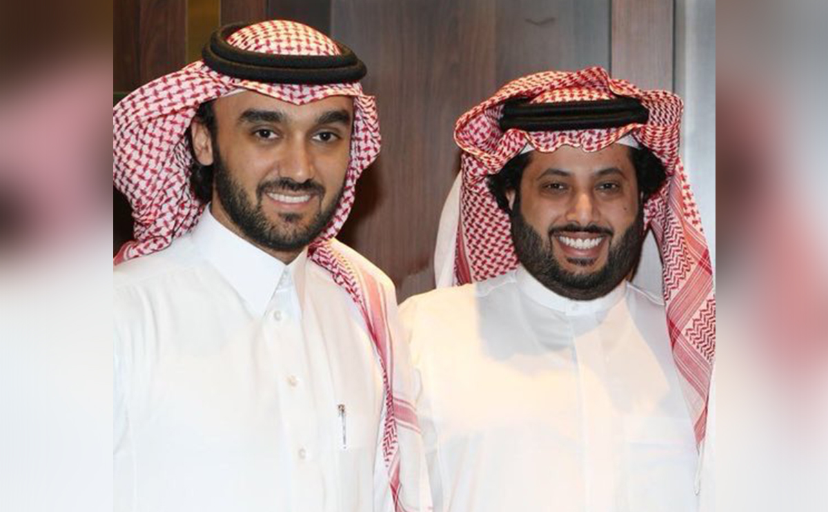 تركي آل الشيخ مع عبدالعزيز بن تركي الفيصل (تويتر/@Turki_alalshikh) 
