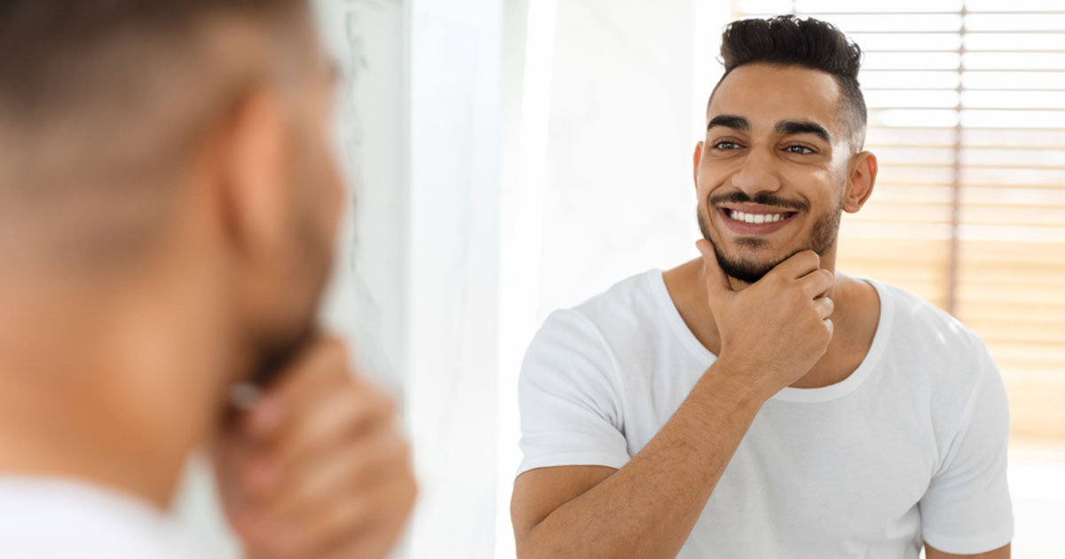 علاج تشقق الشفاه للرجال