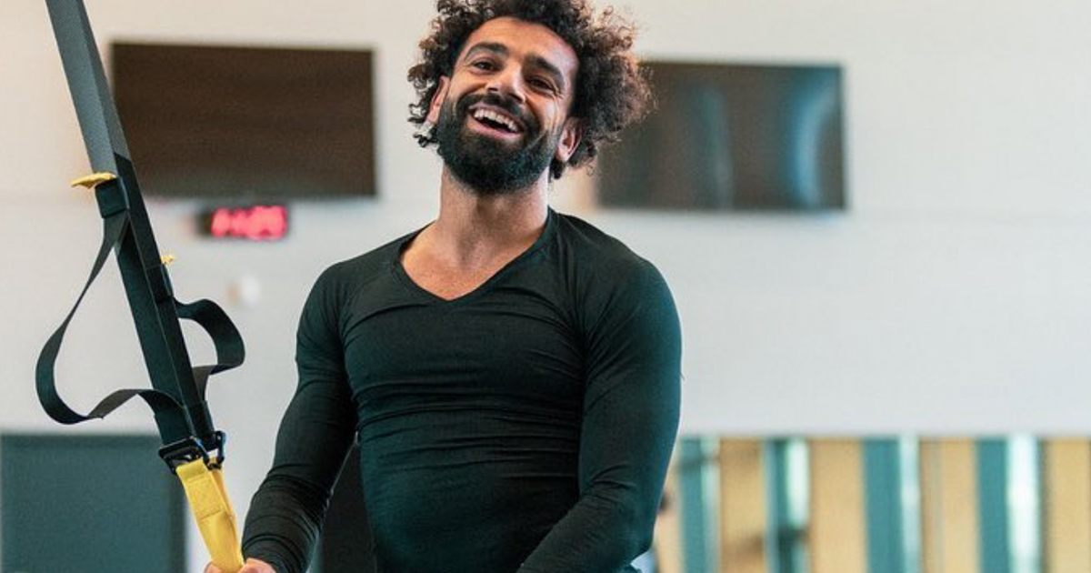 محمد صلاح يساند ضحايا غزة ويناشد قادة العالم