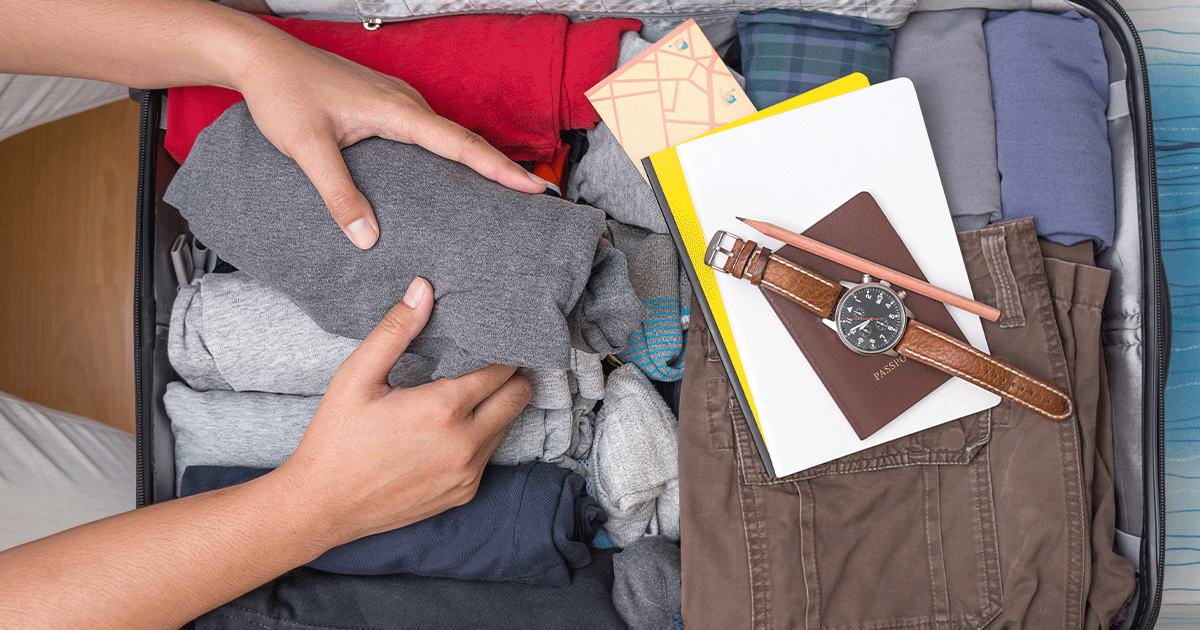مستلزمات السفر للرجال: 4 أغراض أساسية لا تنسى توضيبها
