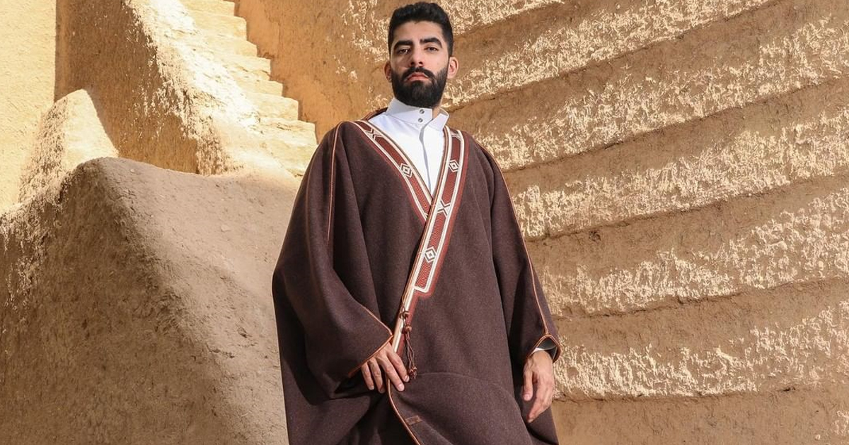الفروات الرجالية أناقة بأسلوب سعودي تبعث الدفء في موسم الشتاء
